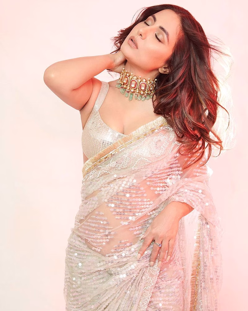 HD-wallpaper-hina-khan-eye-lip