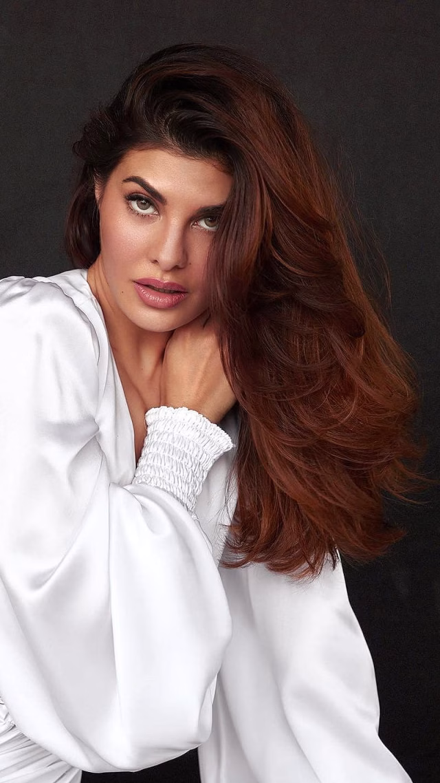 HD-wallpaper-jacqueline-fernandez-bollywood-1