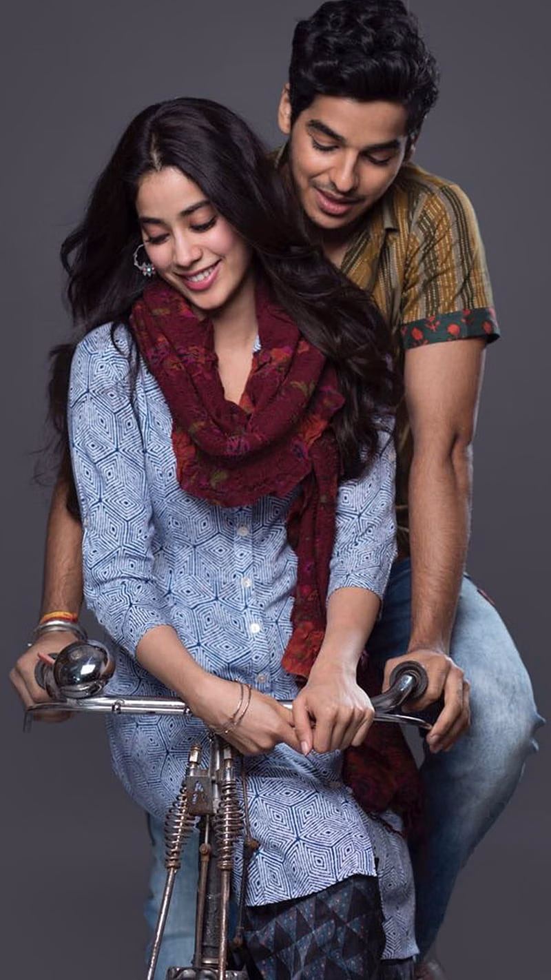 HD-wallpaper-janhvi-ishhan-dhadak-bollywood-ishan-jan-janhvi-kapoor-janu-love-romentic
