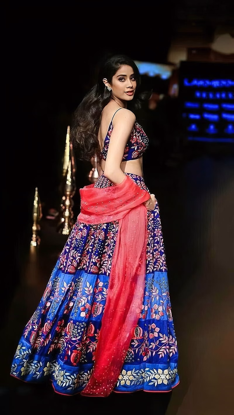HD-wallpaper-janhvi-kapoor-android-bollywood-dhadak-iphone-janhvi-janu-jhanvi-love-princess-11