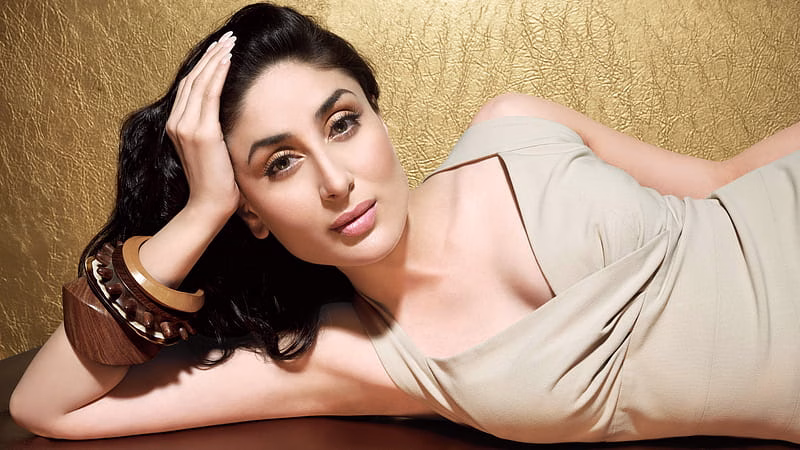 HD-wallpaper-kareena-kapoor-indian-actress-indian-girl-beautiful-woman-brunette