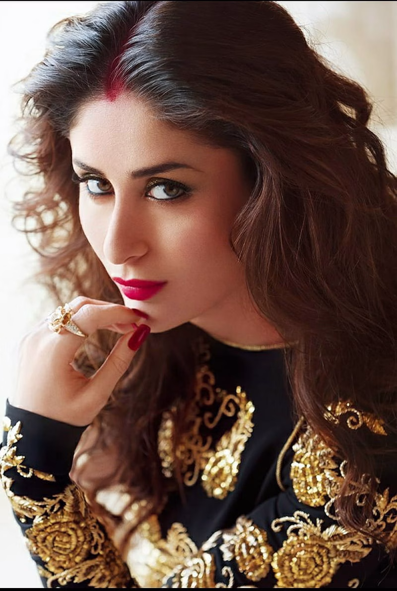 HD-wallpaper-kareena-kapoor-khan-actor