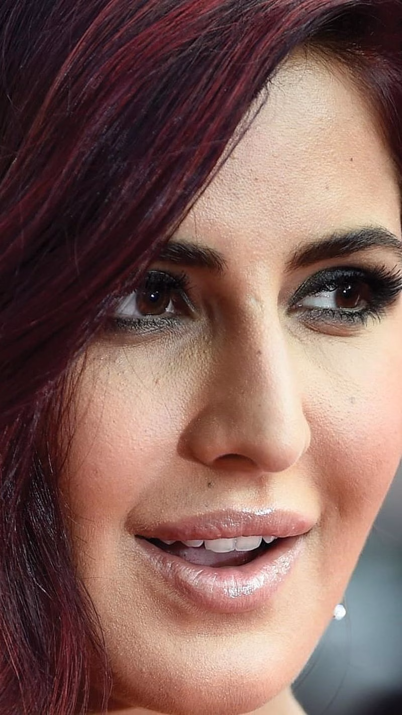 HD-wallpaper-katrina-kaif-closeup-girl-indian-celebrities-katrina-kaif-indian-celebrity-bollywood-indian-actress-beautiful