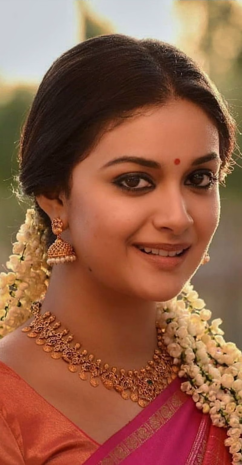 HD-wallpaper-keerthy-suresh-actress-heroine-kollywood-mallu-tamil-telugu-tollywood-traditional