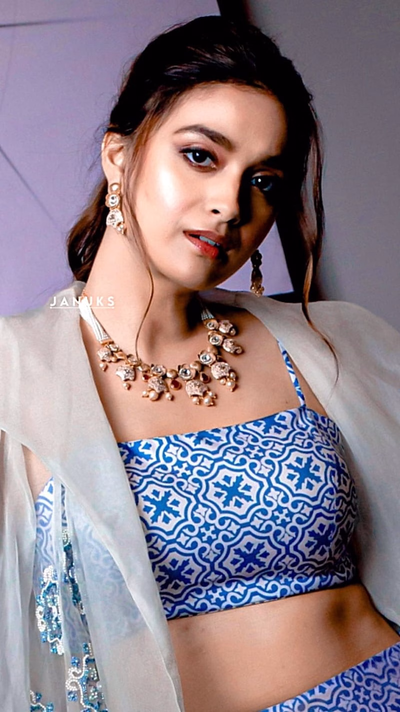 HD-wallpaper-keerthy-suresh-eye