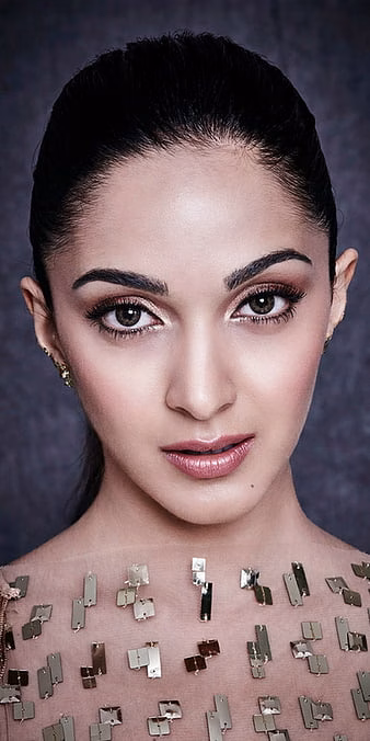 HD-wallpaper-kiara-advani-bollywood-kiara-advani-thumbnail-6