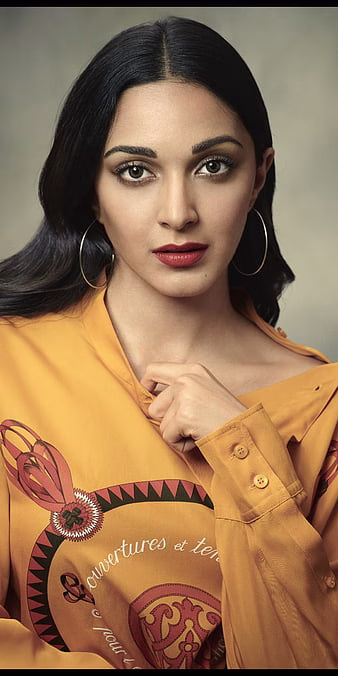 HD-wallpaper-kiara-advani-bollywood-kiara-advani-tollywood-thumbnail-3