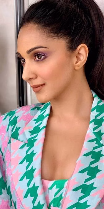 HD-wallpaper-kiara-advani-bollywood-kiara-advani-tollywood-thumbnail-9