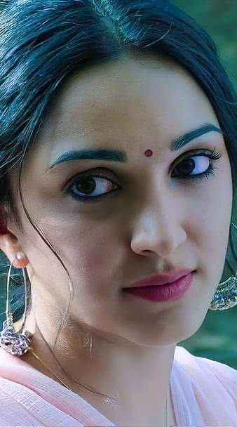 HD-wallpaper-kiara-advani-nose-lip-thumbnail