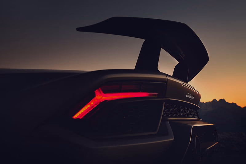 HD-wallpaper-lamborghini-huracan-performante-rear-lights-lamborghini-huracan-performante-lamborghini-huracan-lamborghini-2018-cars-cars-behance