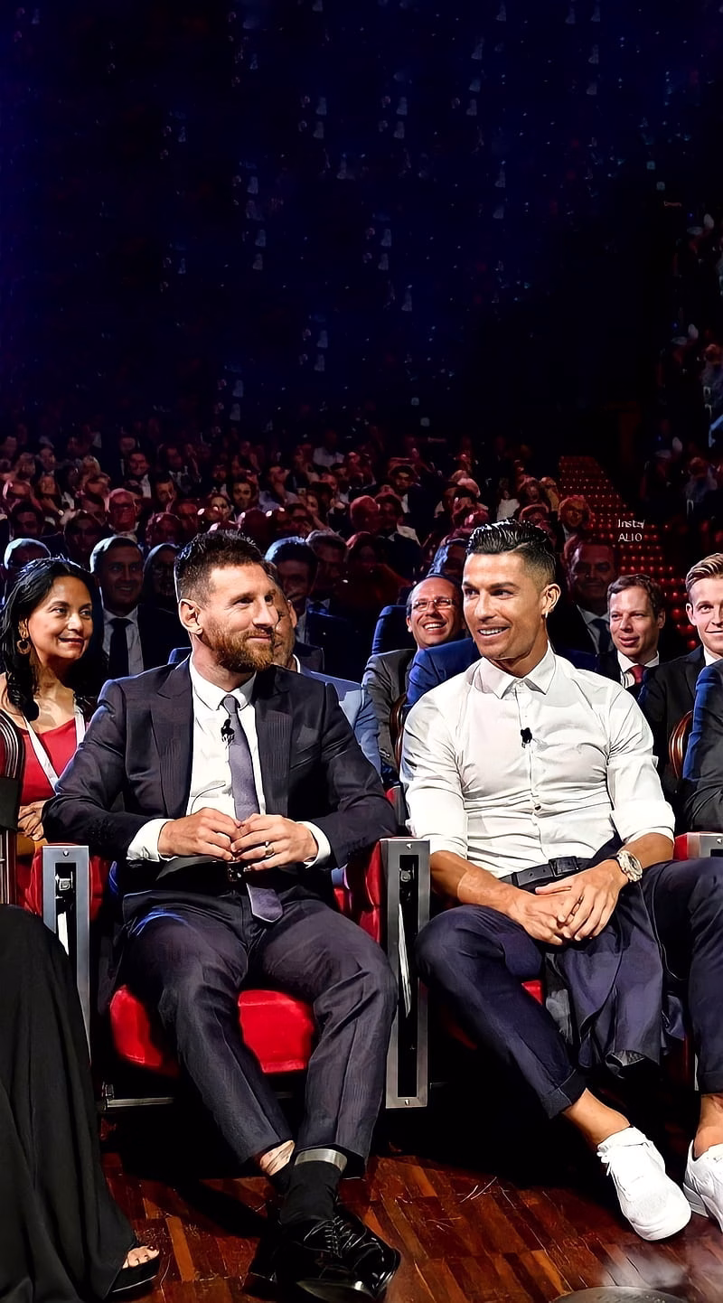 HD-wallpaper-messi-ronaldo-cr7-lm10-football-friemdship