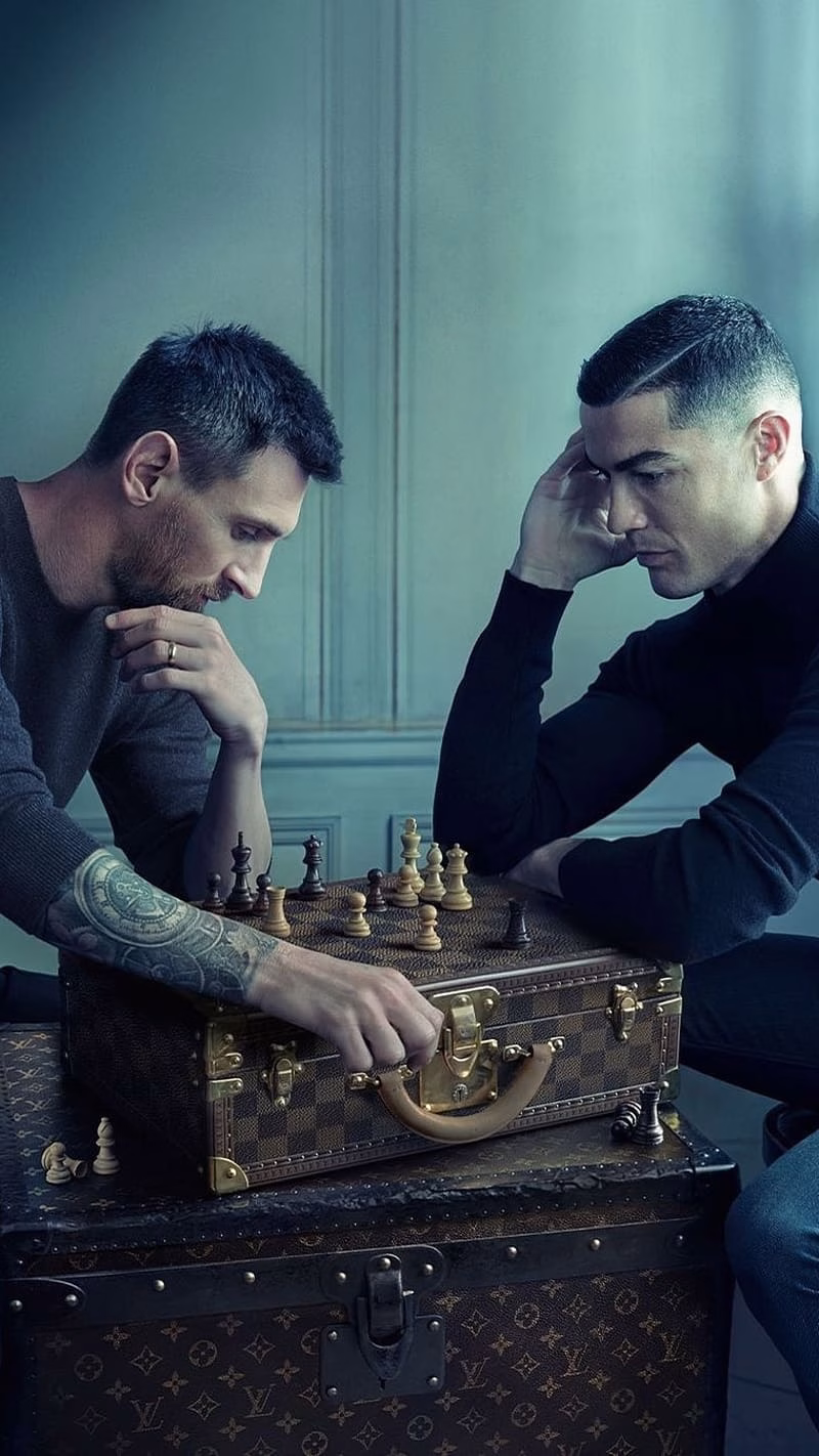 HD-wallpaper-messi-with-ronaldo-playing-chess-messi-ronaldo-chess-sports-footballer