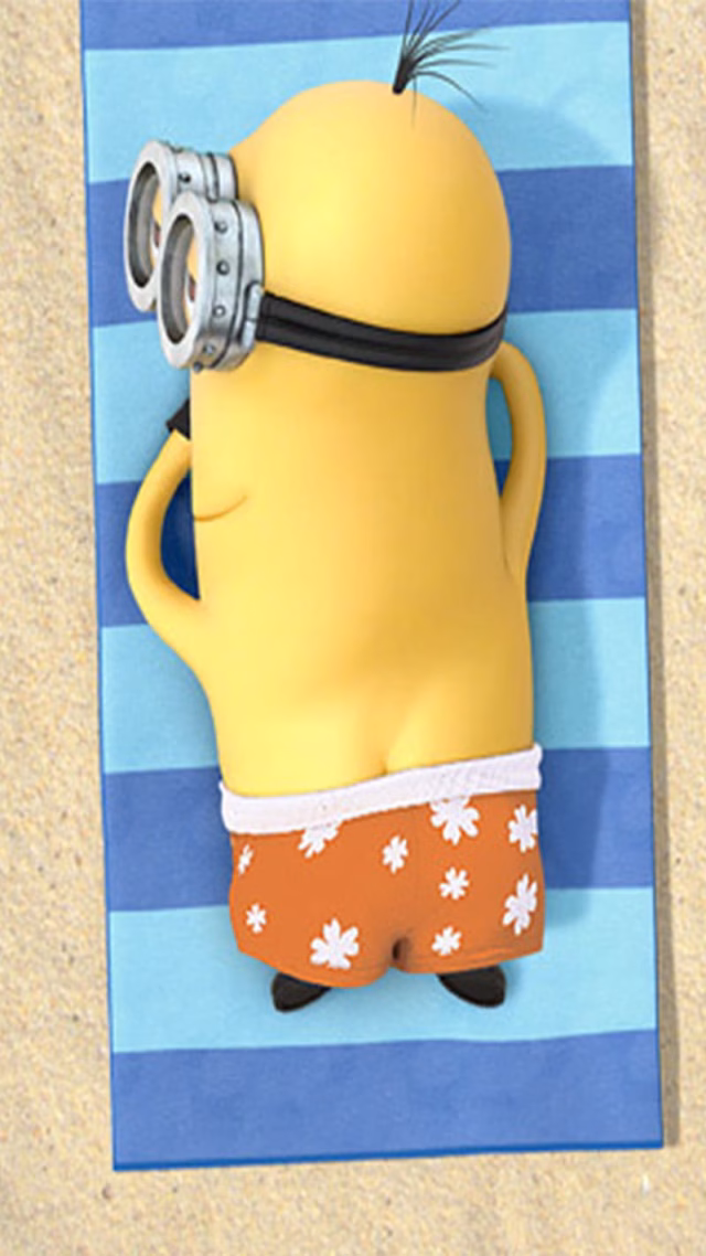 HD-wallpaper-minion-on-sea-1