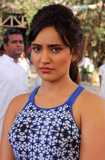HD-wallpaper-neha-sharma-actress-bollywood-thumbnail-2