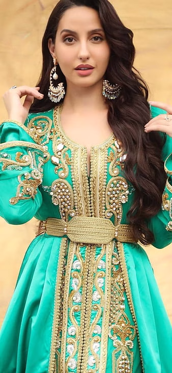 HD-wallpaper-nora-fatehi-beautiful-bollywood-thumbnail-7