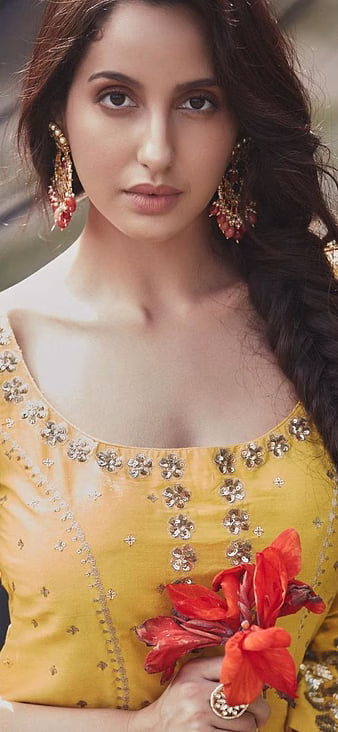 HD-wallpaper-nora-fatehi-beautiful-bollywood-thumbnail-8