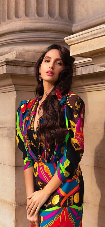 HD-wallpaper-nora-fatehi-beautiful-bollywood-tollywood-thumbnail-21