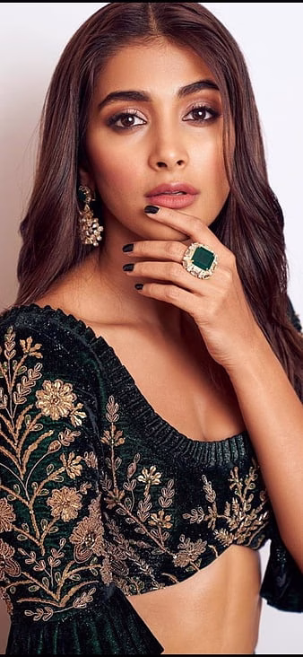 HD-wallpaper-pooja-hedge-actress-alluarjun-avpl-kollywood-tamil-telugu-tollywood-thumbnail-1
