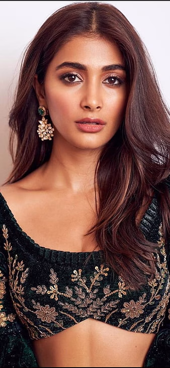 HD-wallpaper-pooja-hedge-actress-alluarjun-avpl-kollywood-tamil-telugu-tollywood-thumbnail