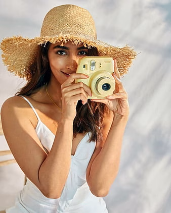 HD-wallpaper-pooja-hegde-digital-camera-lip-hedge-indian-actress-actress-pooja-hedge-girl-thumbnail