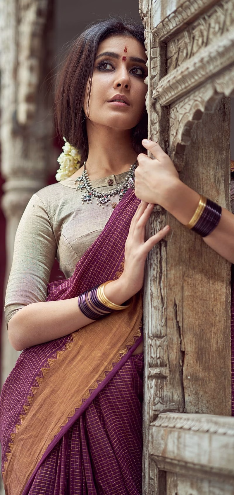 HD-wallpaper-raashi-khanna-raashi-raashi-khanna-tollywood-6
