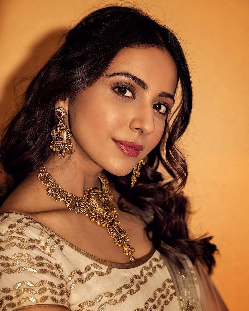 HD-wallpaper-rakul-preet-singh-actress-bhabhi-desi-kollywood-punjab-rakul-saree-singh-tollywood-traditional