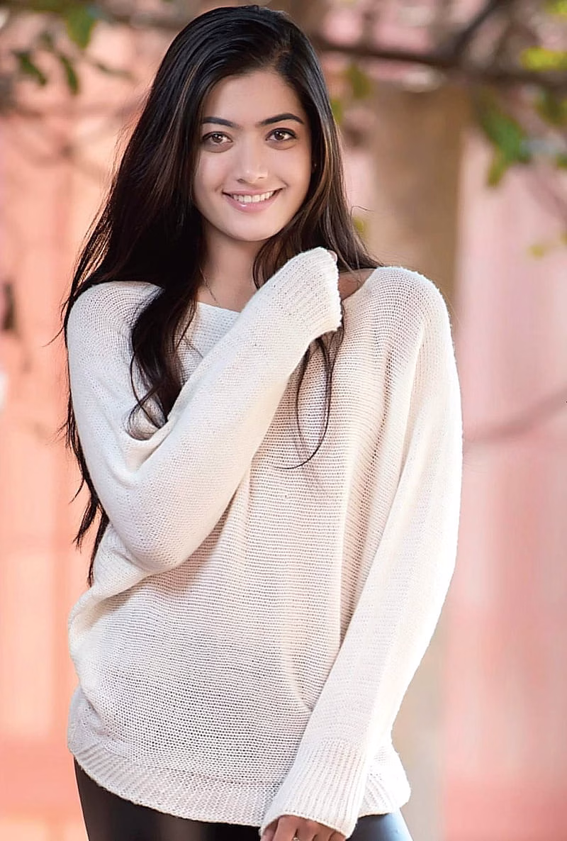 HD-wallpaper-rashmika-mandanna-actress-1