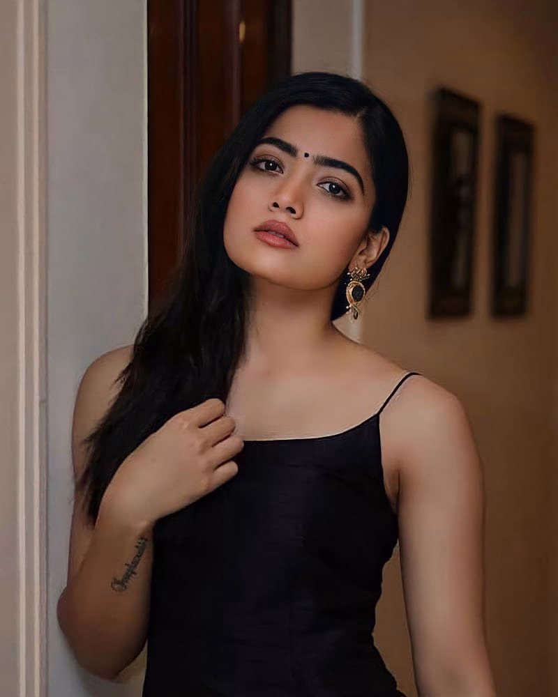 HD-wallpaper-rashmika-mandanna-actress-kannada-rashmika-mandana-rashmikamandana-rashmikamandanna-telugu-8
