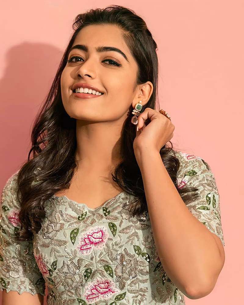 HD-wallpaper-rashmika-mandanna-actress-kannada-rashmika-rashmika-mandana-rashmikamandana-rashmikamandanna-telugu-5