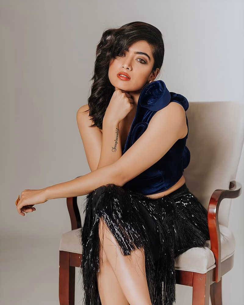 HD-wallpaper-rashmika-mandanna-actress-kannada-rashmika-rashmika-mandana-rashmikamandana-rashmikamandanna-telugu-7