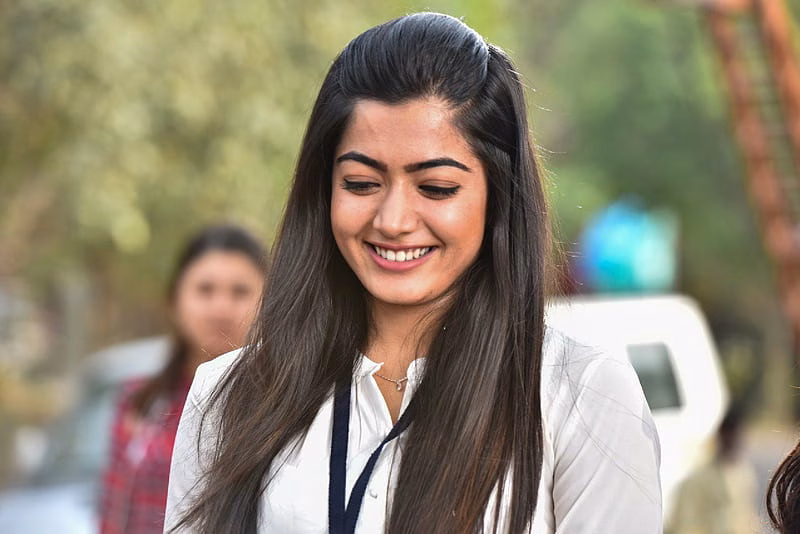 HD-wallpaper-rashmika-mandanna-actress-kannada-rashmikamandanna-telugu-2