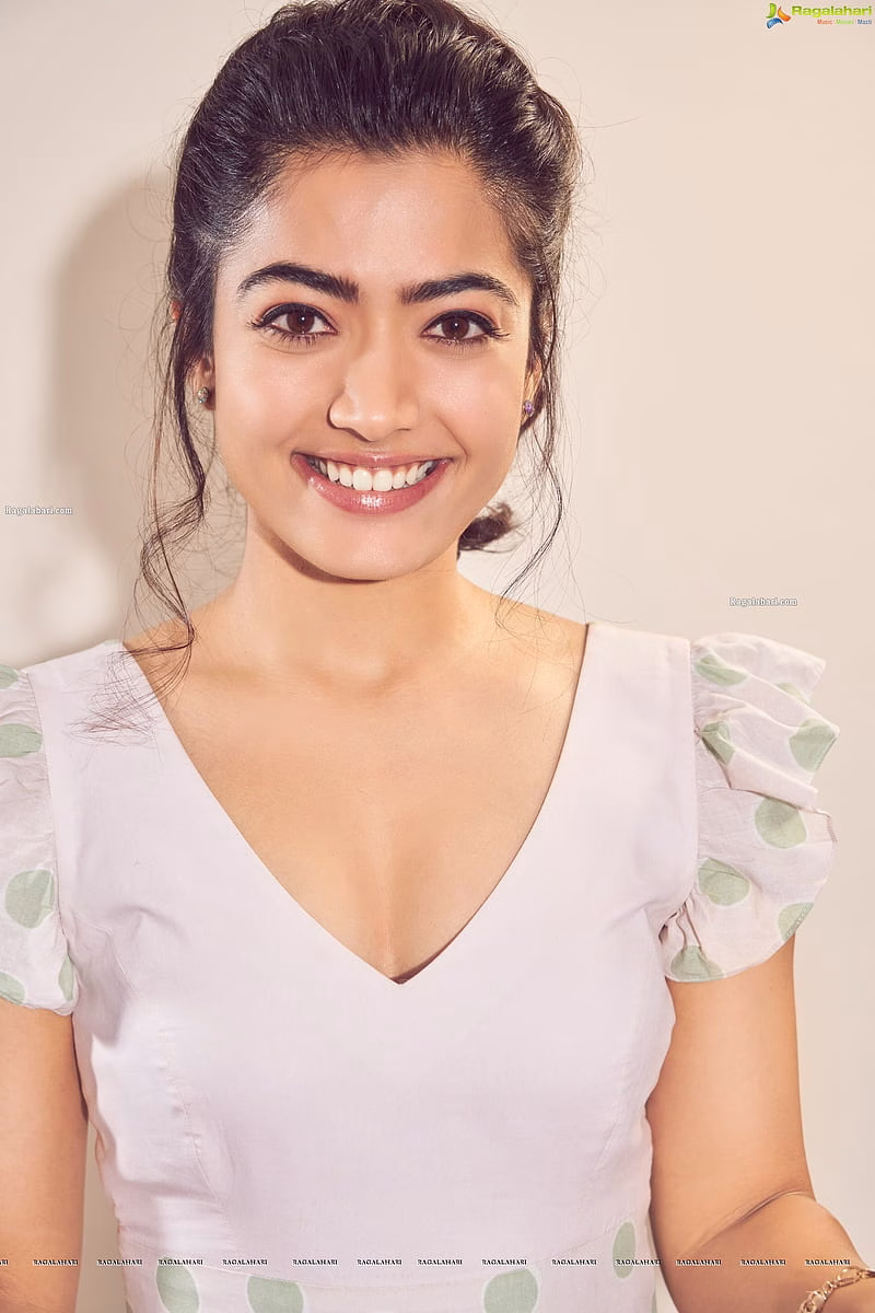 HD-wallpaper-rashmika-mandanna-actress-new-telgu