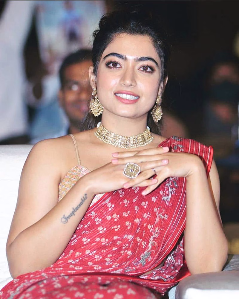 HD-wallpaper-rashmika-mandanna-allu-arjun-dear-comrade-karthi-mahesh-babu-pushpa-sarileru-nekkevaru-sulthan-vijay-deverakonda-2