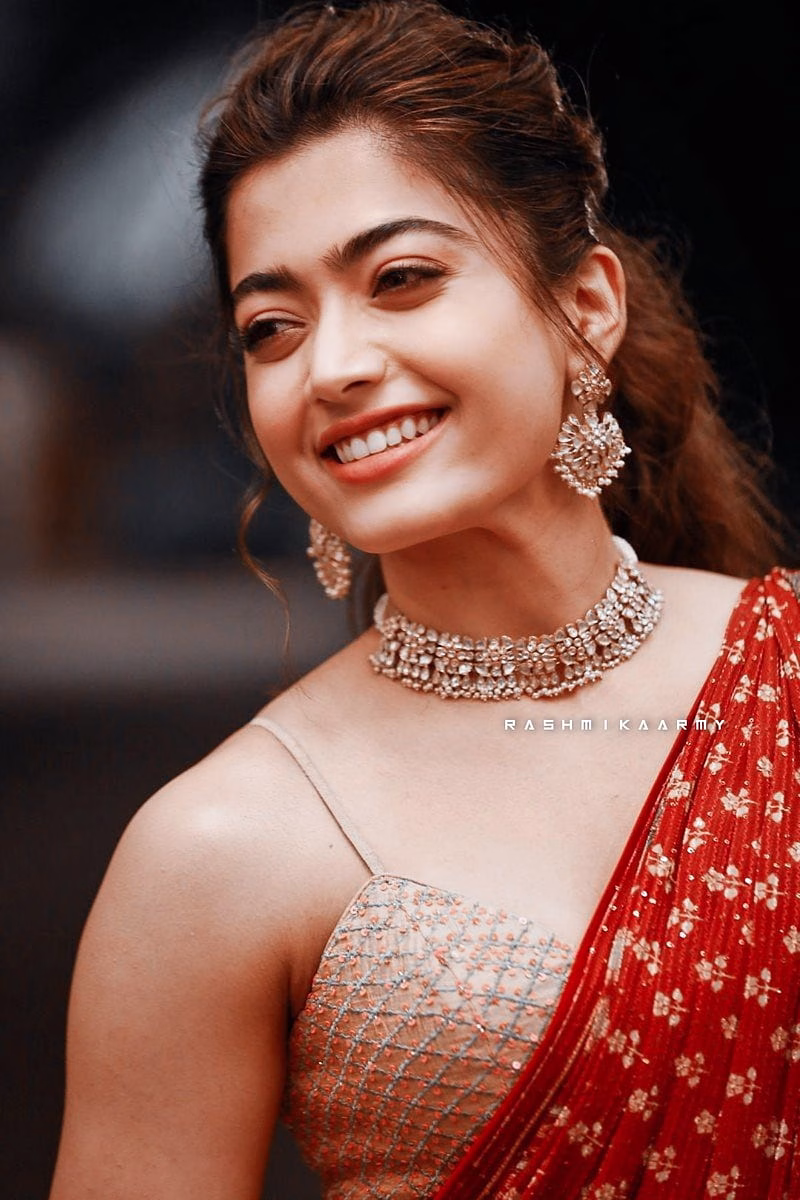 HD-wallpaper-rashmika-mandanna-allu-arjun-dear-comrade-mahesh-babu-pushpa-sarileru-nekkevaru-tollywood-1