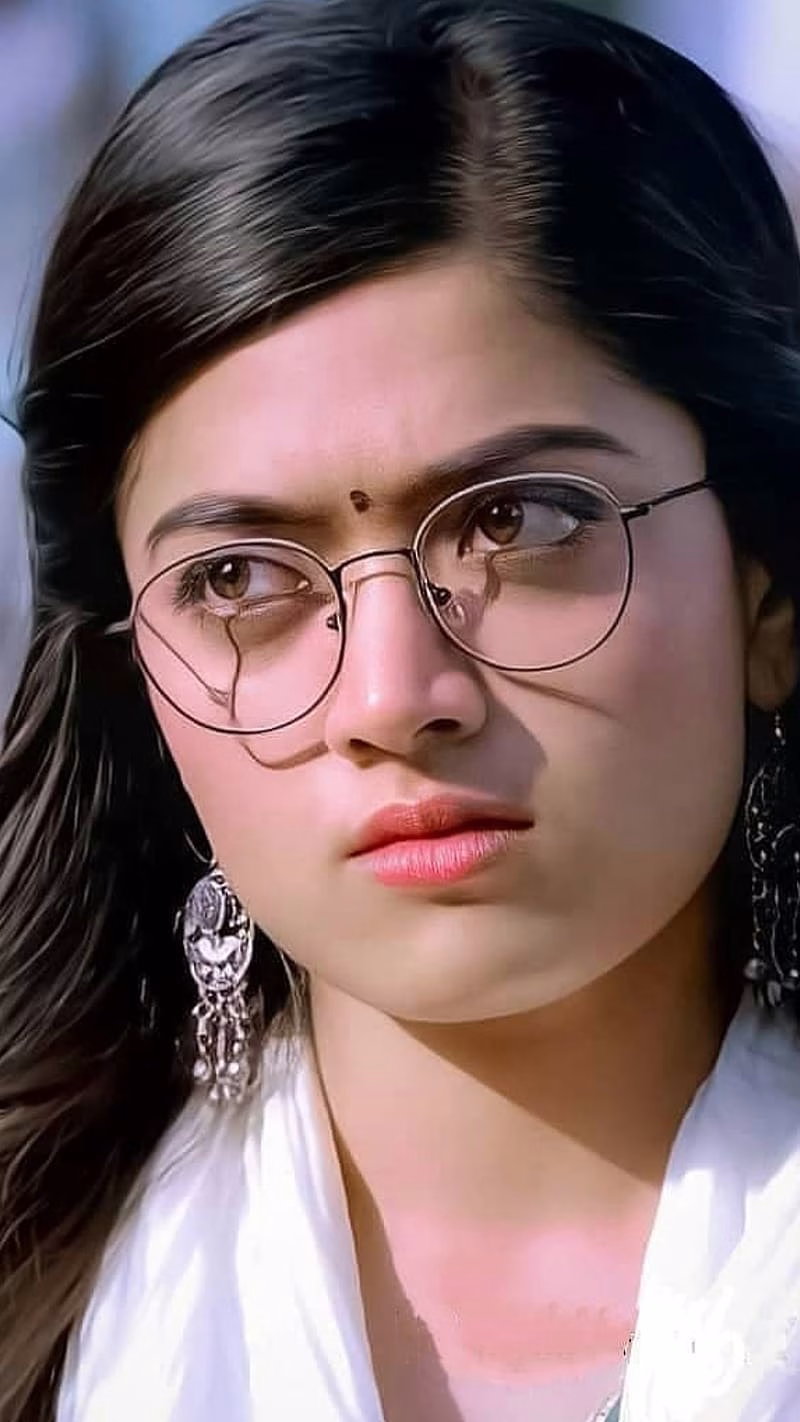 HD-wallpaper-rashmika-mandanna-anry-face-rashmika-mandanna-angry-face-heroin-actress-rashmika-telugu