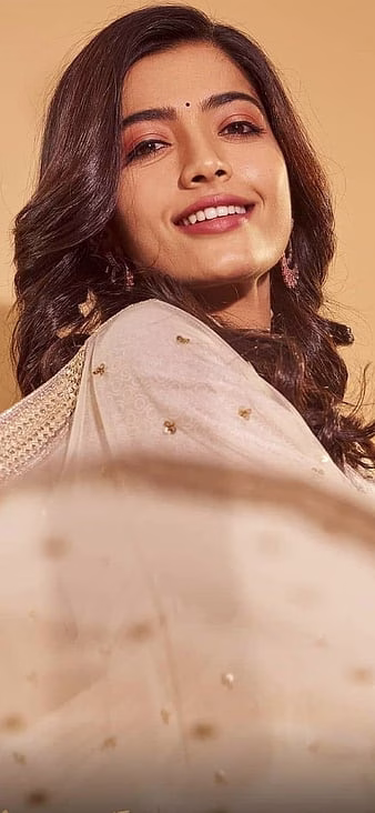 HD-wallpaper-rashmika-mandanna-bollywood-tollywood-thumbnail-3