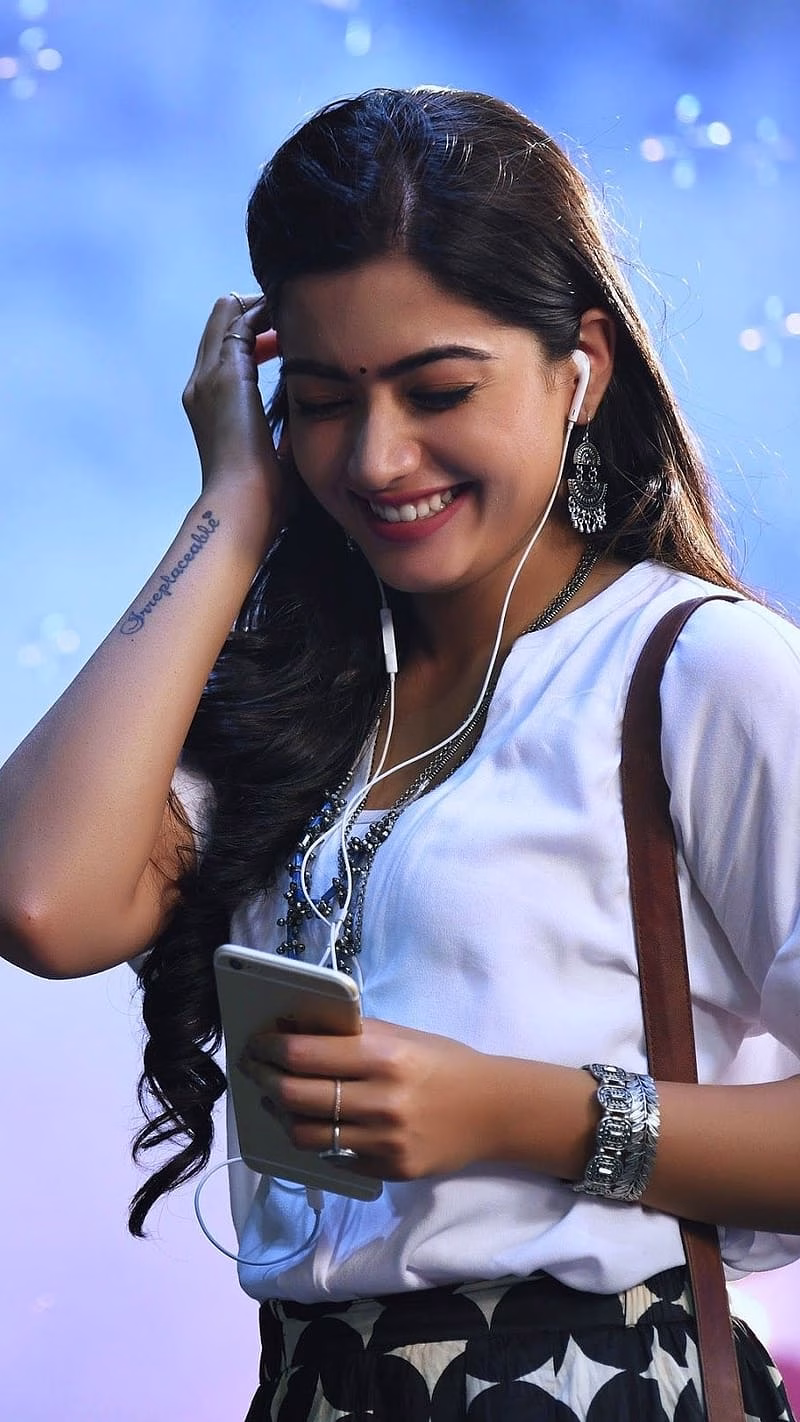 HD-wallpaper-rashmika-mandanna-killer-smile-rashmika-mandanna-smile-crush-heroin-actress-telugu