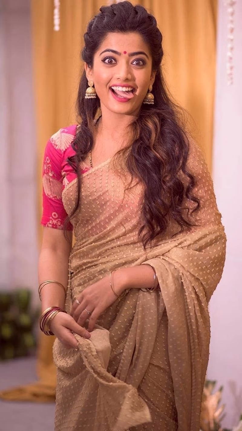 HD-wallpaper-rashmika-mandanna-live-gold-colour-saree-rashmika-mandanna