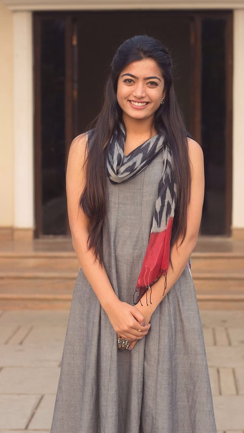 HD-wallpaper-rashmika-mandanna-live-long-hair-scarf-rashmika-mandanna