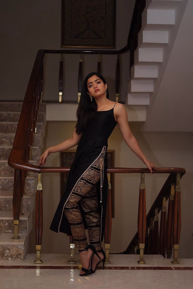 HD-wallpaper-rashmika-mandanna-rashmika-1