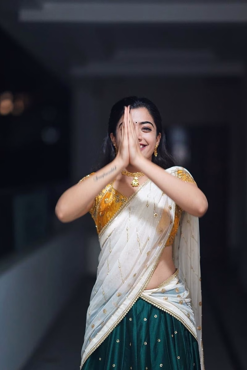 HD-wallpaper-rashmika-mandanna-rashmika-7