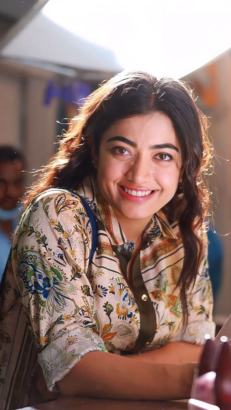 HD-wallpaper-rashmika-mandanna-rashmika-telugu-actress-tamil-actress
