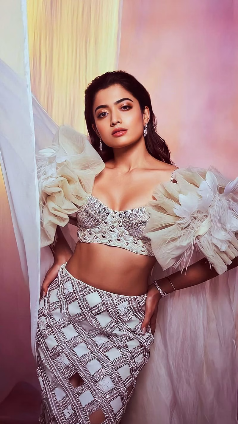 HD-wallpaper-rashmika-mandanna-telugu-actress-tamil-actress