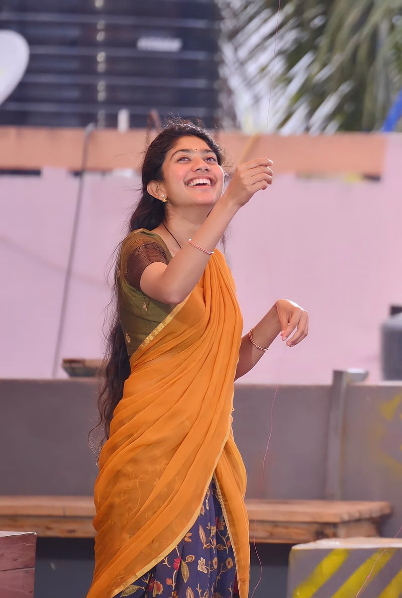 HD-wallpaper-sai-pallavi-actress-malayalam-malayalam-actress-malayalam-movie-pallavi-saipallavi-telugu-telugu-actress-telugu-movie