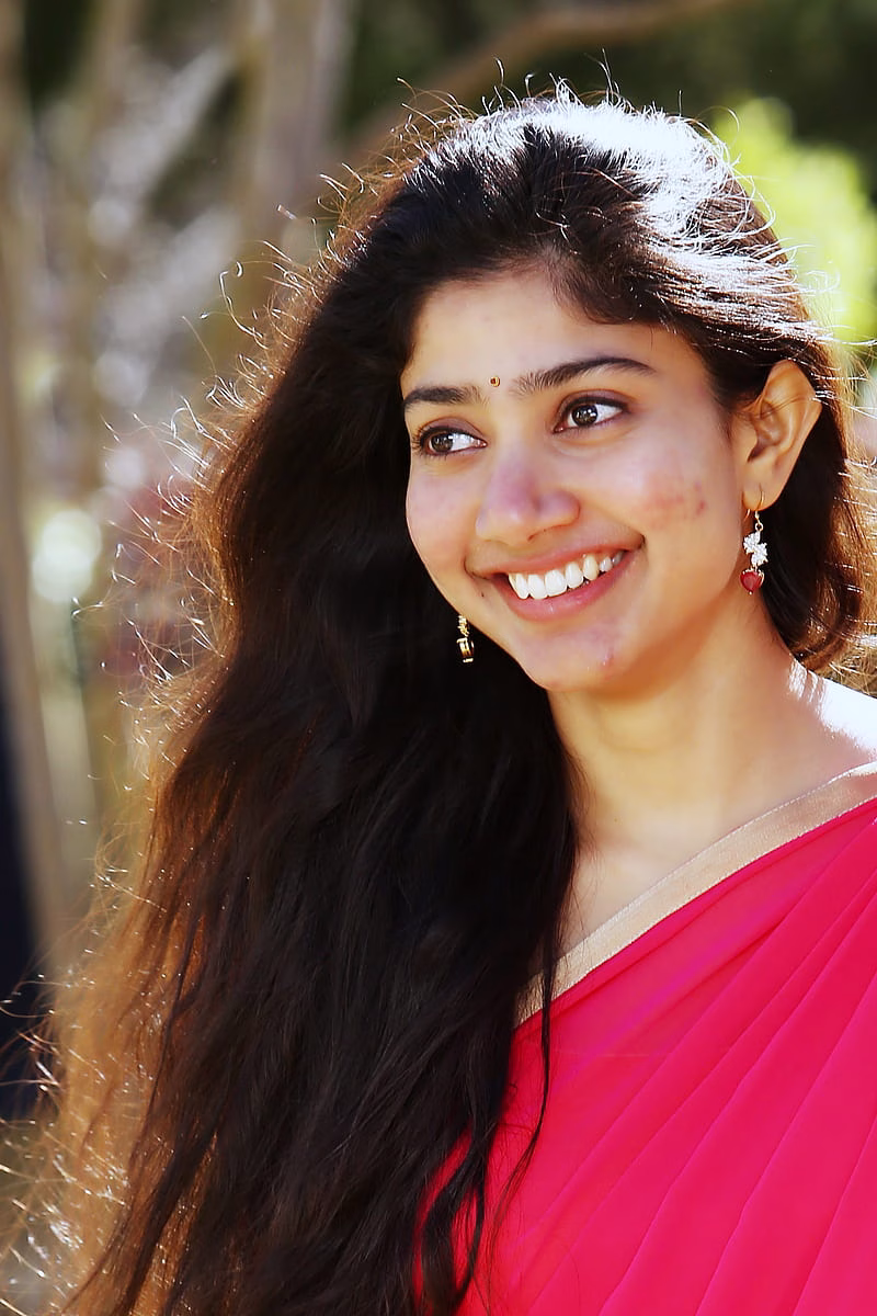 HD-wallpaper-sai-pallavi-actress-malayalam-saipallavi-telugu-3