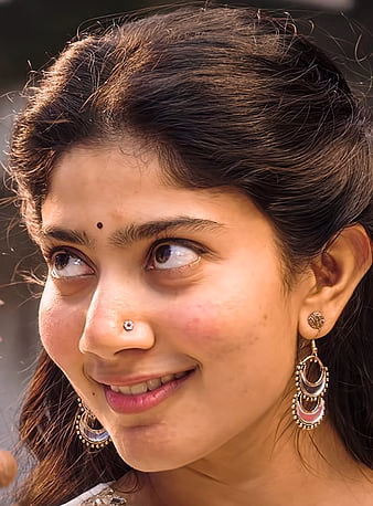 HD-wallpaper-sai-pallavi-actress-malayalam-saipallavi-telugu-thumbnail-5