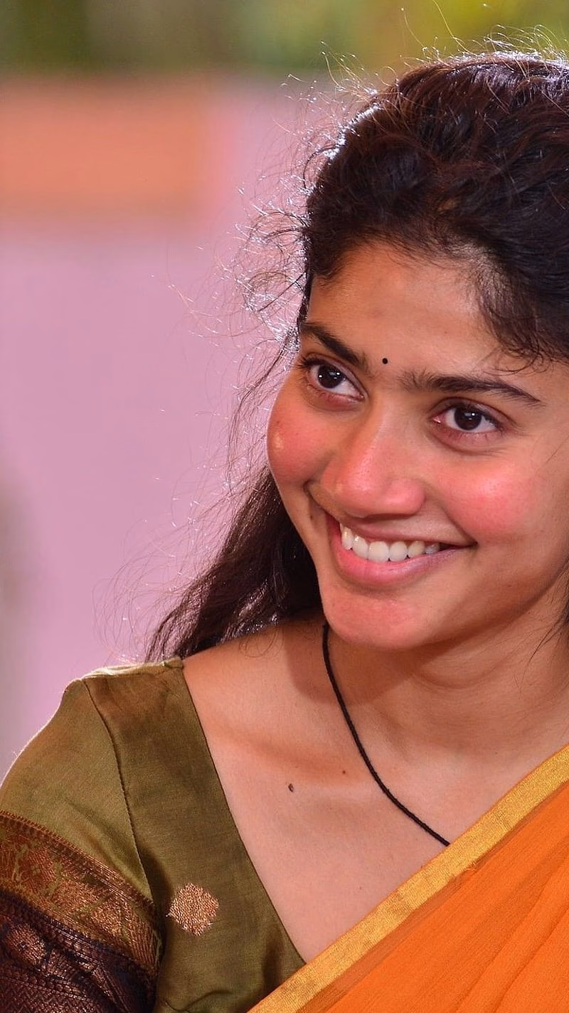 HD-wallpaper-sai-pallavi-tamil-actress-saree-beauty