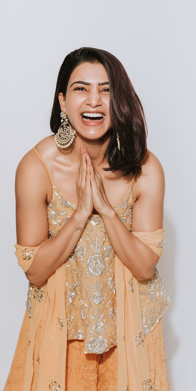 HD-wallpaper-samantha-akkineni-samantha-akkineni-tollywood-11