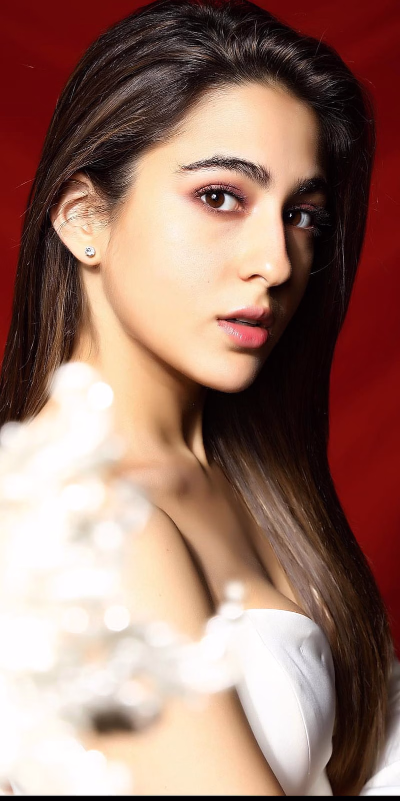HD-wallpaper-sara-ali-khan-bollywood-actress-1