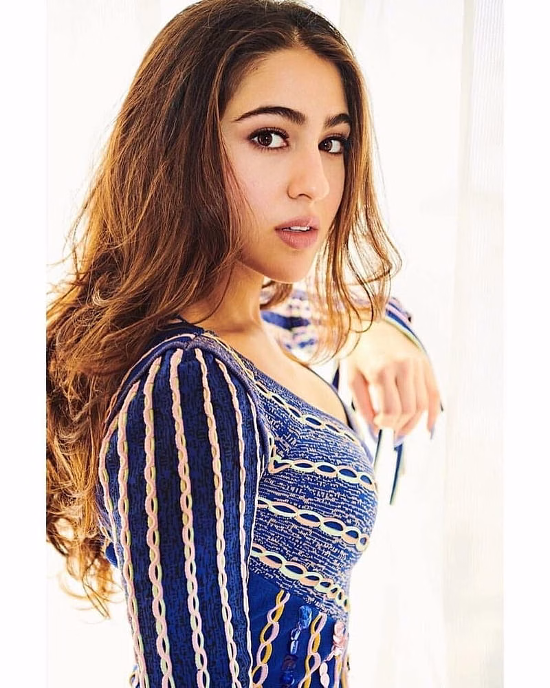 HD-wallpaper-sara-ali-khan-bollywood-actress-4